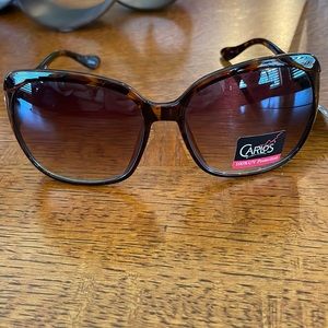 NEW Women’s Carlos Santana Sunglasses